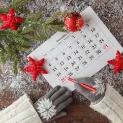 Уникальный новогодний календарь, созданный на заказ.